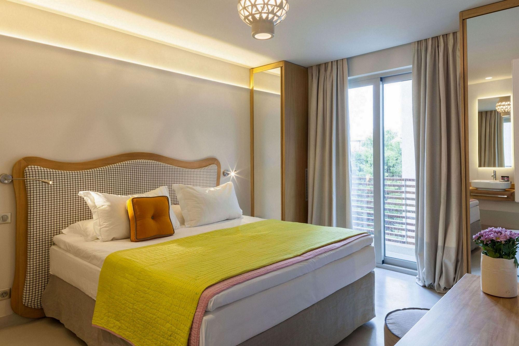Coco-Mat Hotel Nafsika Kifisia Exteriör bild
